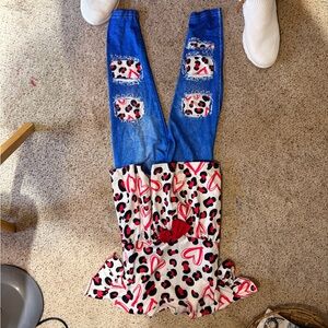 Leopard Heart Print Top and Blue Distressed Jeans Set 000544